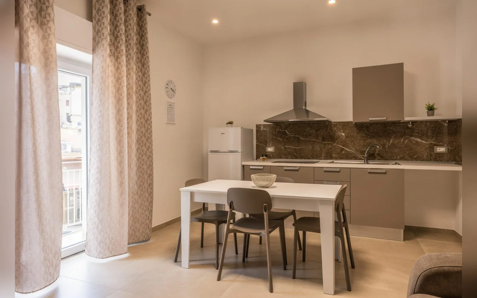 Nova Suite, 