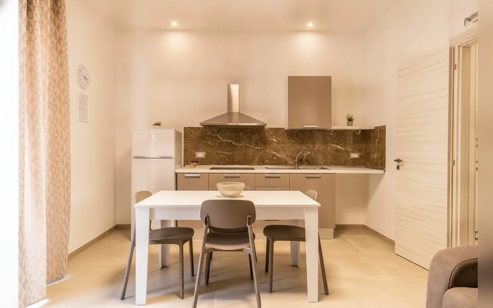 Nova Suite, 